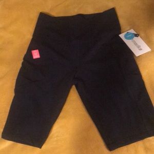 Tummy control Bermuda shorts (women)